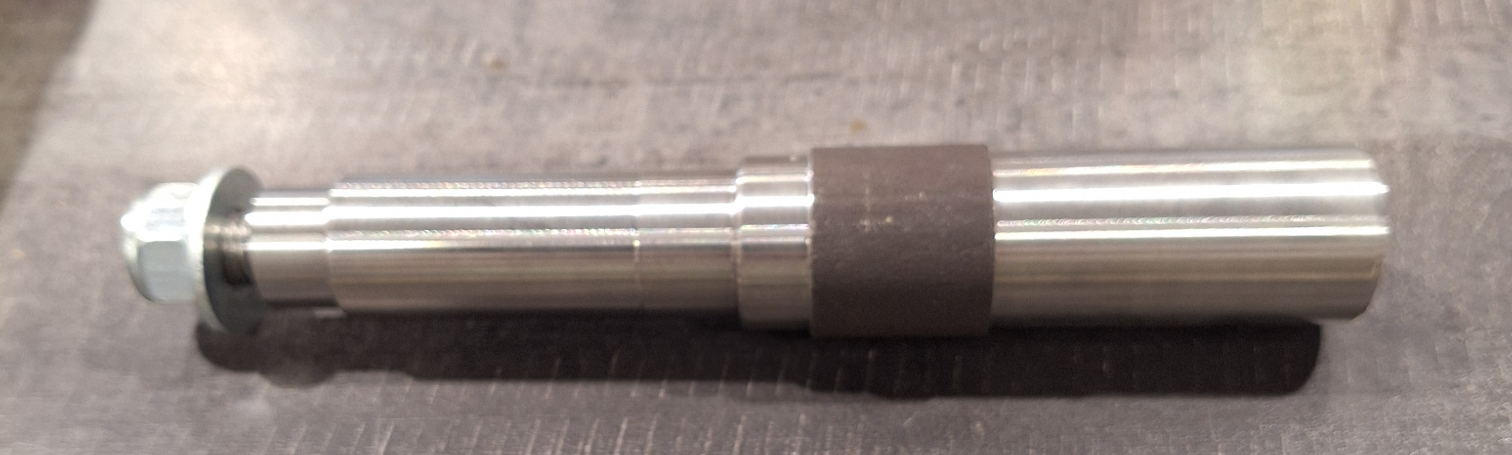 AXLE FOR WHEEL D38X235	